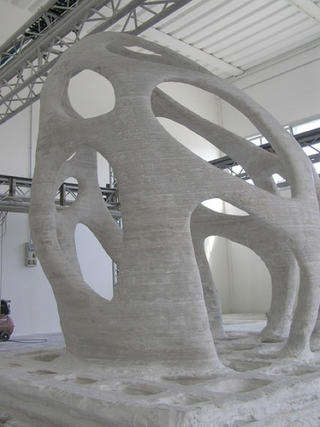 Illustration for article titled World's Largest CNC Machine Fabricates Large-Scale Building Prototypes